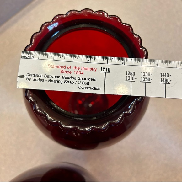 Pair of 2 Royal Ruby Anchor Hocking Tall Vases 9” high Deep Red Glass Vintage - Picture 6 of 7